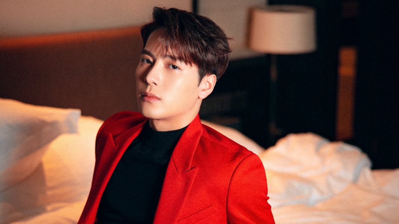Udstråle Saucer Hvis Jackson Wang tops iTunes charts in various countries with latest album,  MAGICMAN– details inside