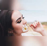 Smell like a fresh flower with these 4 DIY deodorants to get rid of