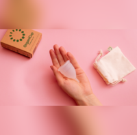 Tampons v/s Menstrual cups Pros and Cons of using these feminine