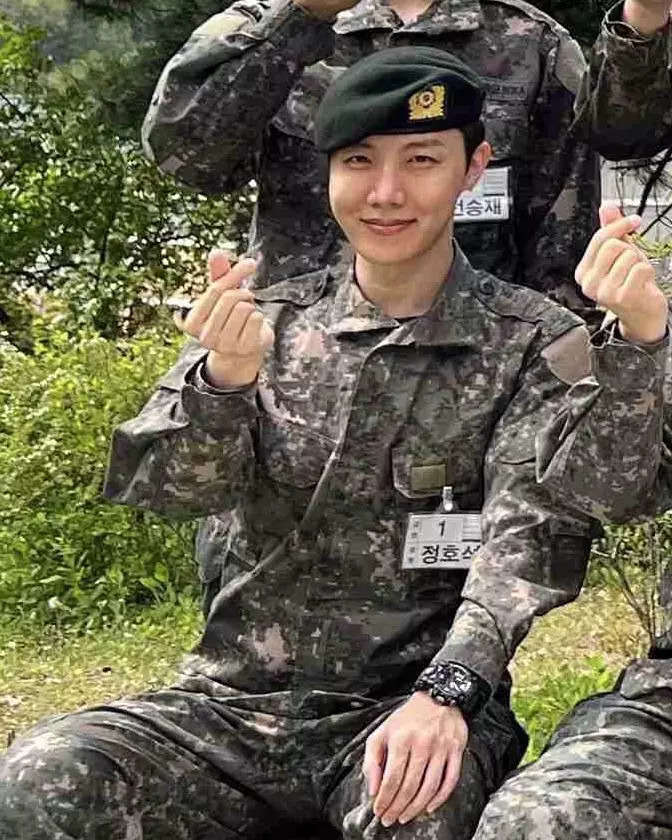 BTS' J-Hope stuns in military service uniform
