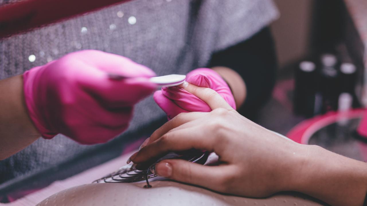 Health risks of getting a manicure. Pic Credit: Pexels