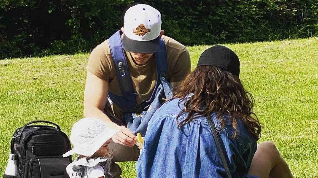 Priyanka Chopra, Nick Jonas And Malti Marie Spend Perfect Sunday On A Picnic Outing. Gigi Hadid Is All Heart