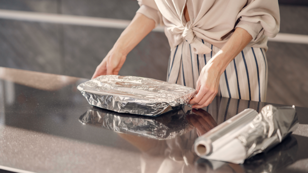 Storing food in aluminium foil is dangerous, here's why