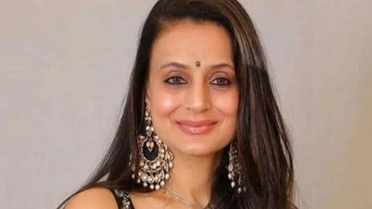 Ameesha Patel Surrenders In Check Bounce Case, Gets Bail Ahead of Gadar 2