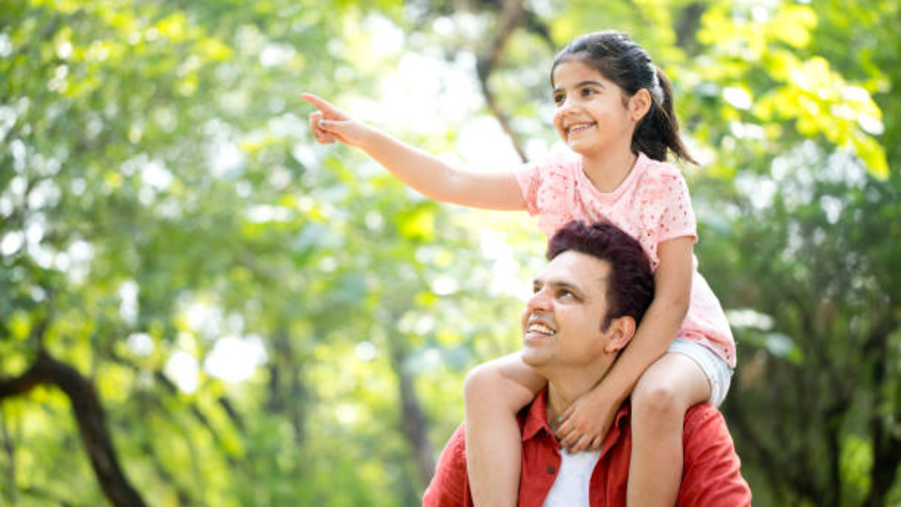 Happy Father's Day 2023: Express Your Love With Heartfelt Wishes, Images, Quotes and GIFs With Your Dad Today