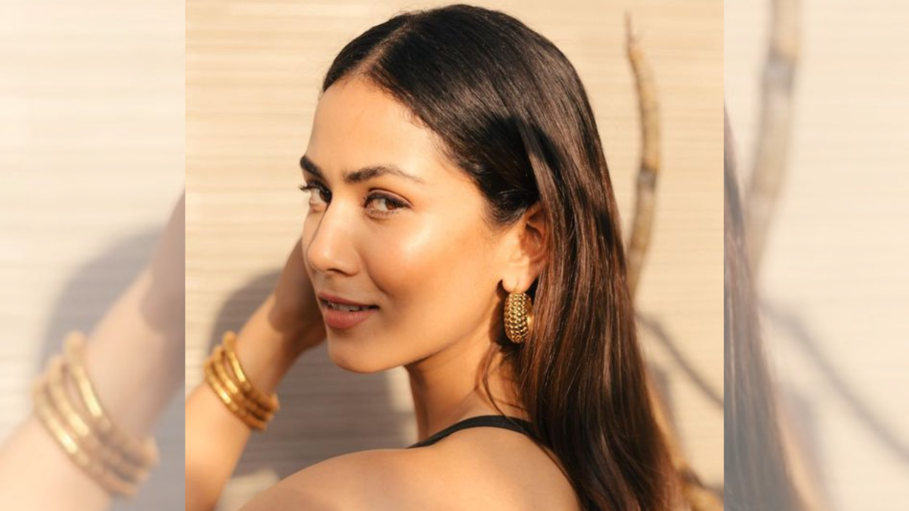 Mira Kapoor's Radiant Skin and Hydrated Scalp