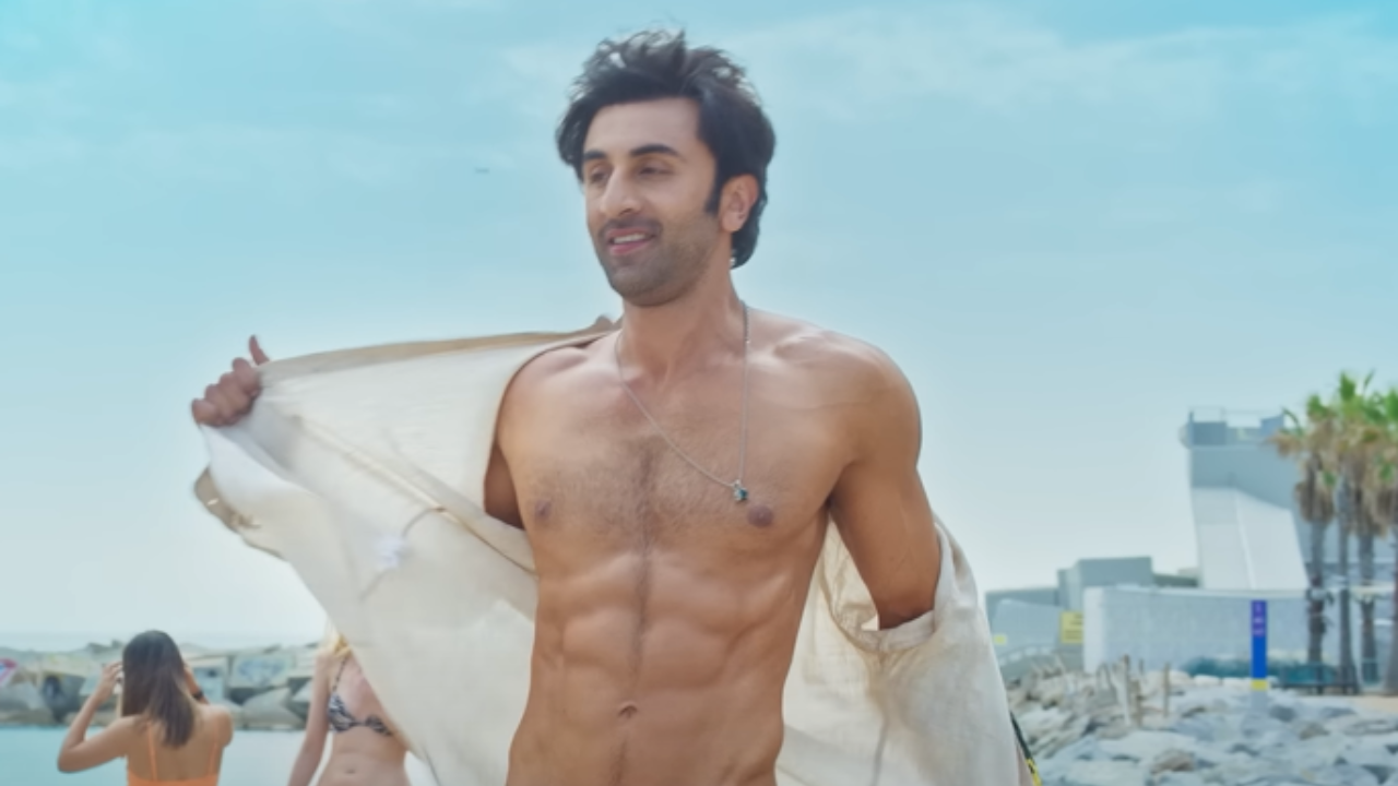 Ranbir Kapoor's shirtless pic from Italy vacation