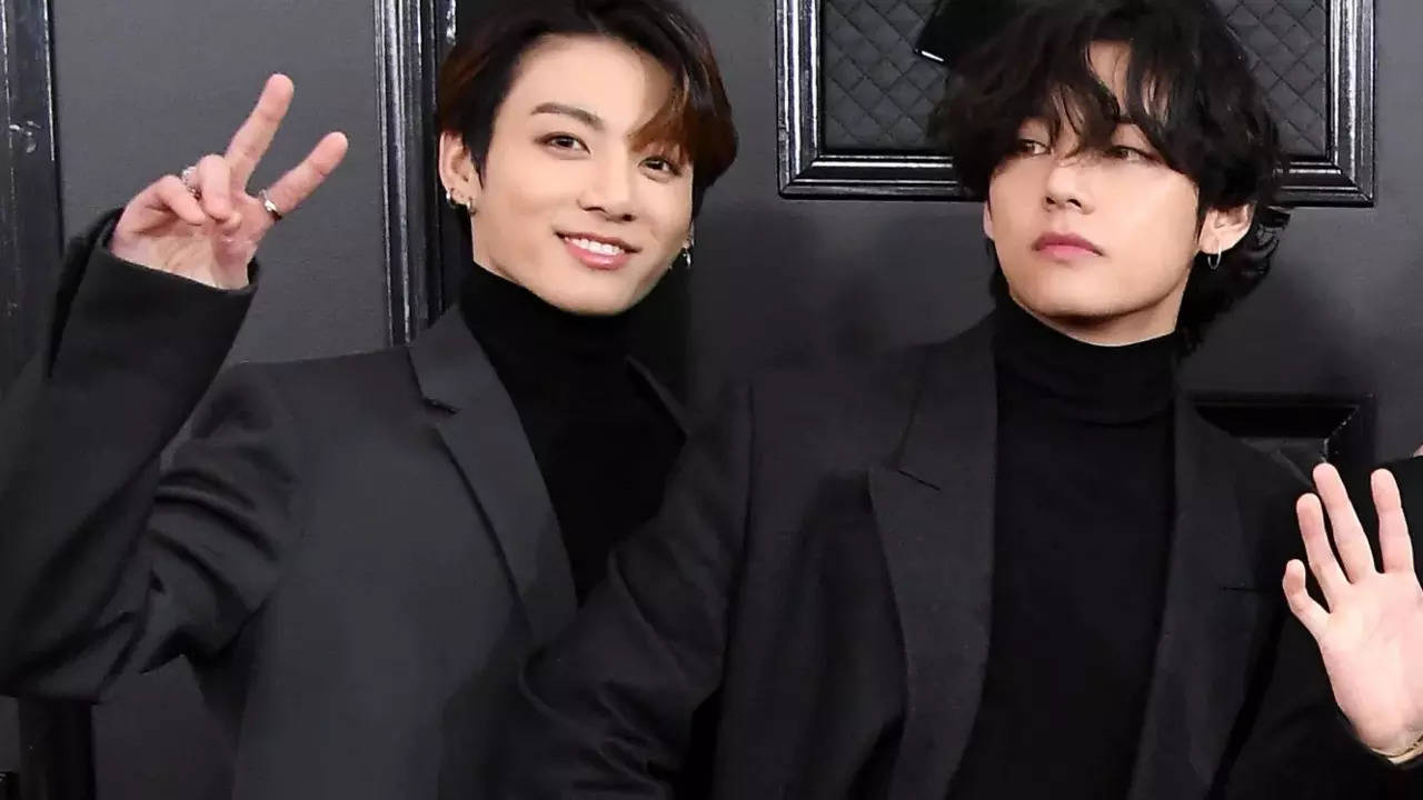 BTS' Jungkook Spills The Tea On V Aka Taehyung Being The First Lucky  Listener Of 'Seven