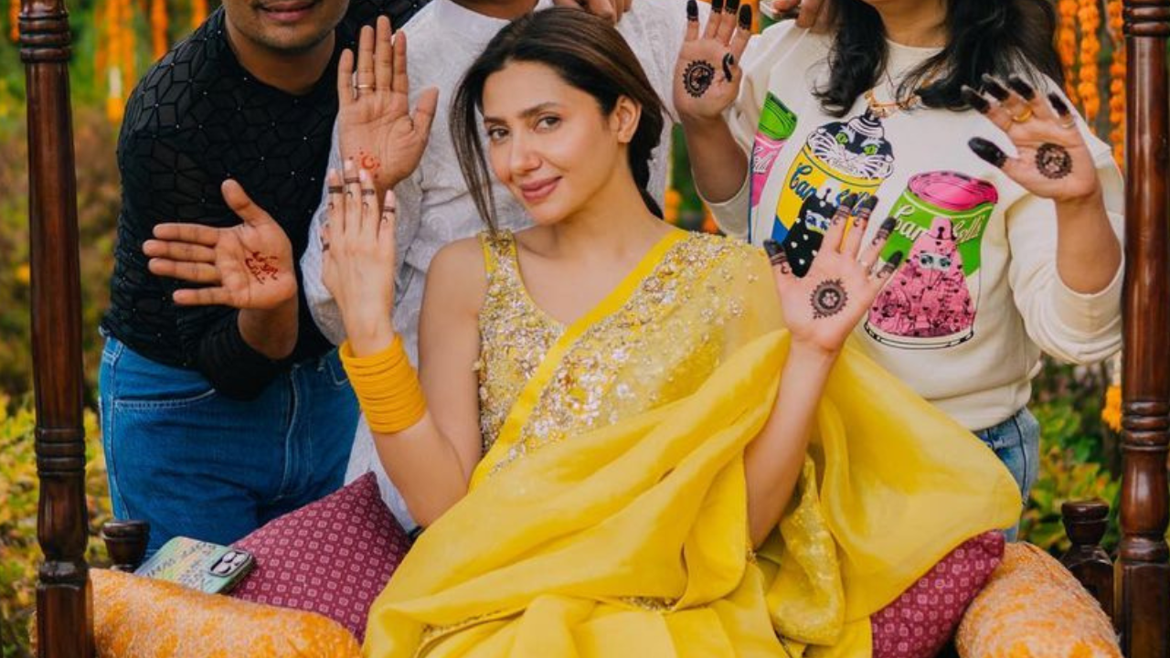 Mahira Khan Shares Pics From Mehendi Ceremony