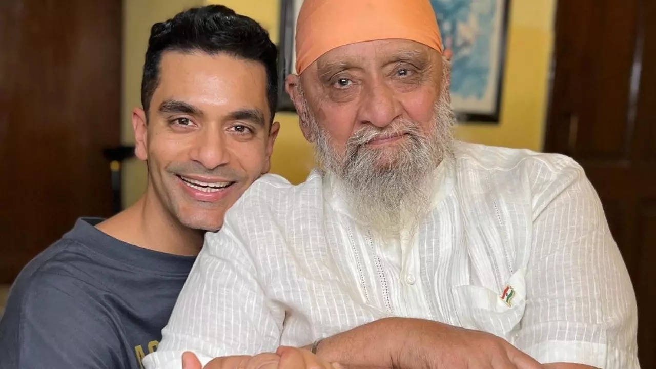 Angad Bedi's Father, Legendary Spinner Bishan Singh Bedi Dies At 77