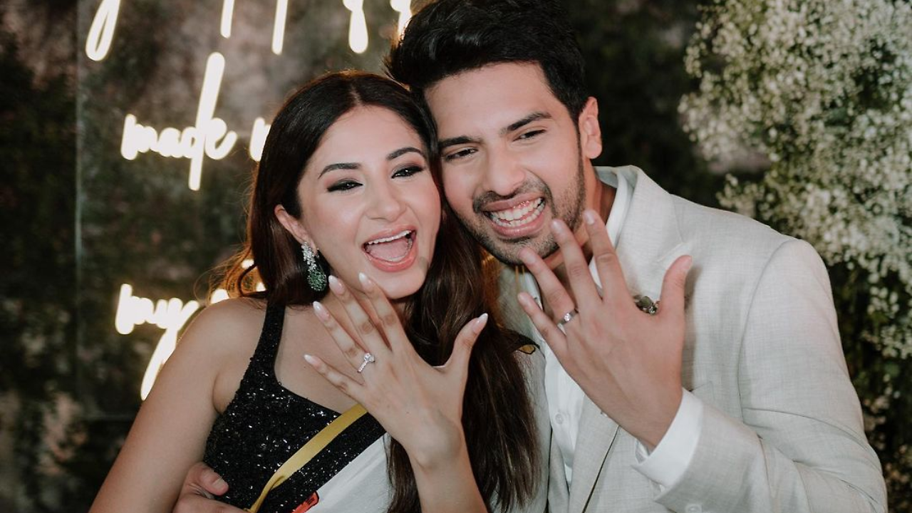 Armaan Malik, Aashna Shroff Flaunt Engagement Rings After Dreamy ...