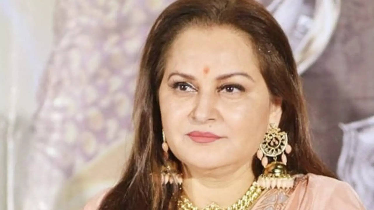 Jaya Prada Non-Payment Of Dues Case: Supreme Court Puts Stay On Actress ...