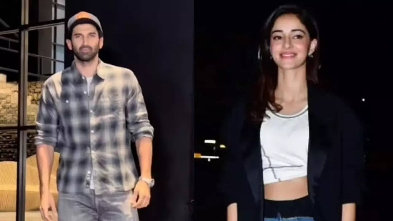 Aditya Roy Kapur, Ananya Panday Go On Romantic Late Night Drive After ...