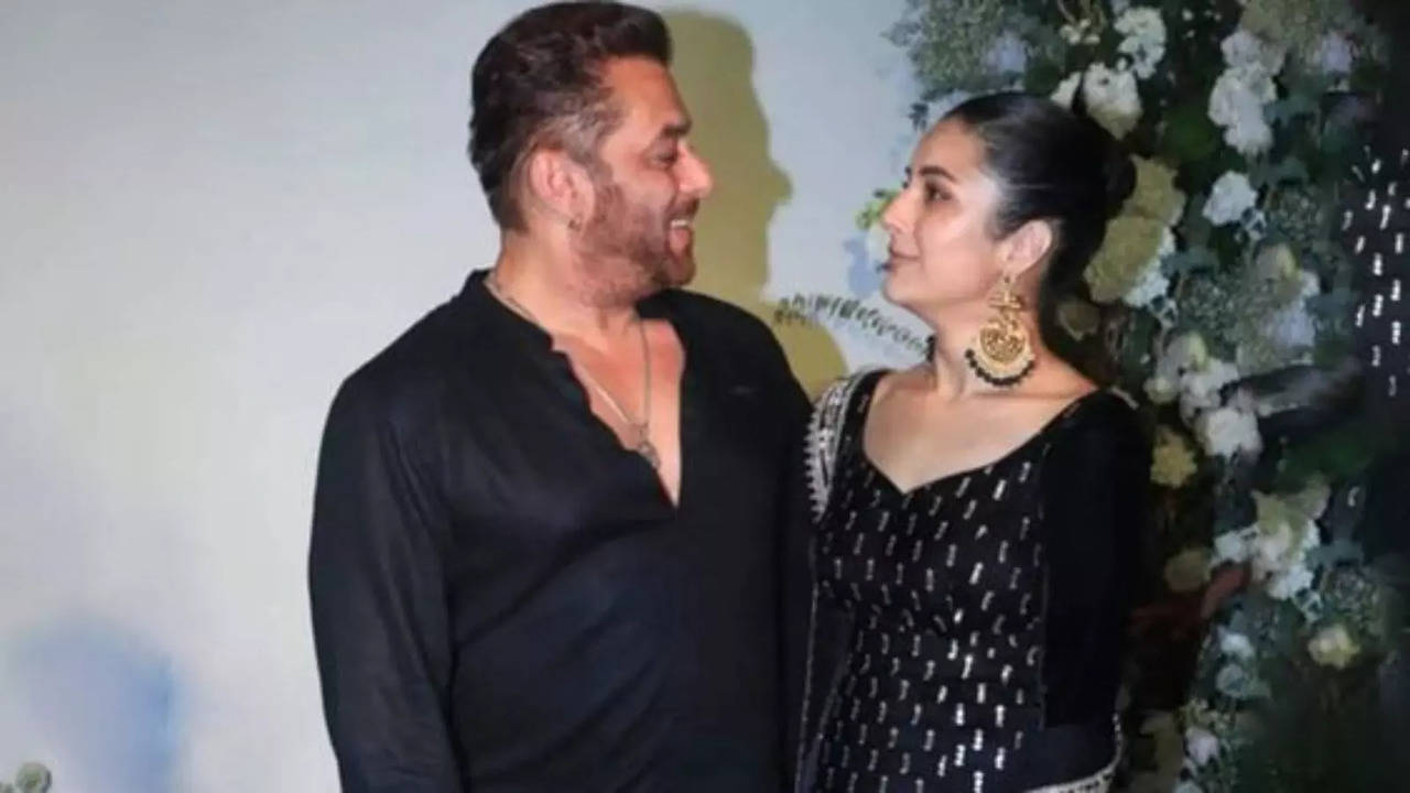 When Shehnaaz Gill Blocked Salman Khan's Number Due To THIS Reason