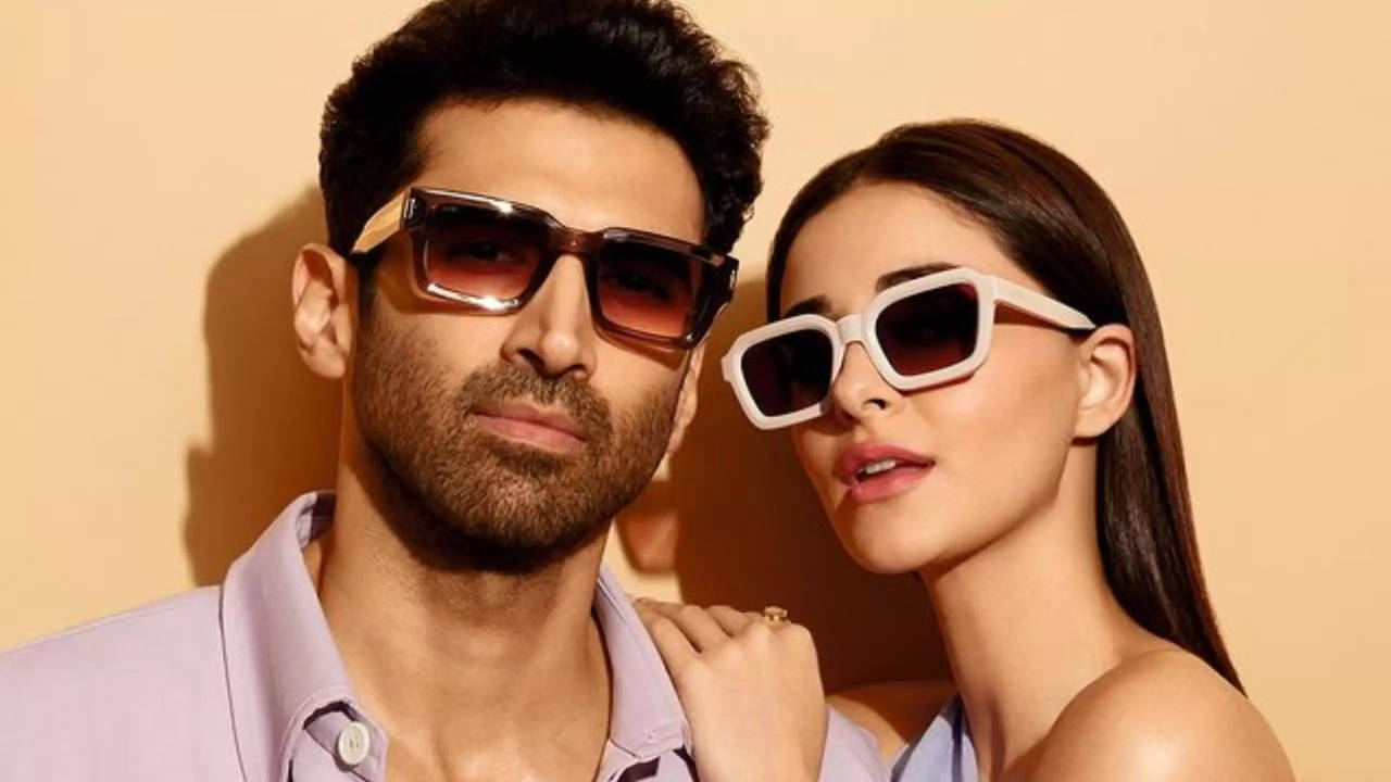 Have Ananya Panday And Aditya Roy Kapur Parted Ways? Actress' Cryptic Post  Sparks Break Up Rumours, Celebrity News | Zoom TV