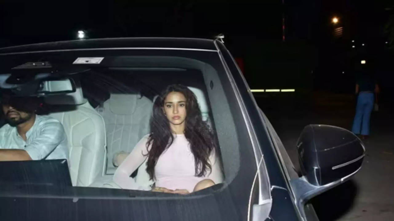 Disha Patani Spotted at Screening of Tiger Shroff's Bade Miyan Chote Miyan Amid Patch-Up Speculations