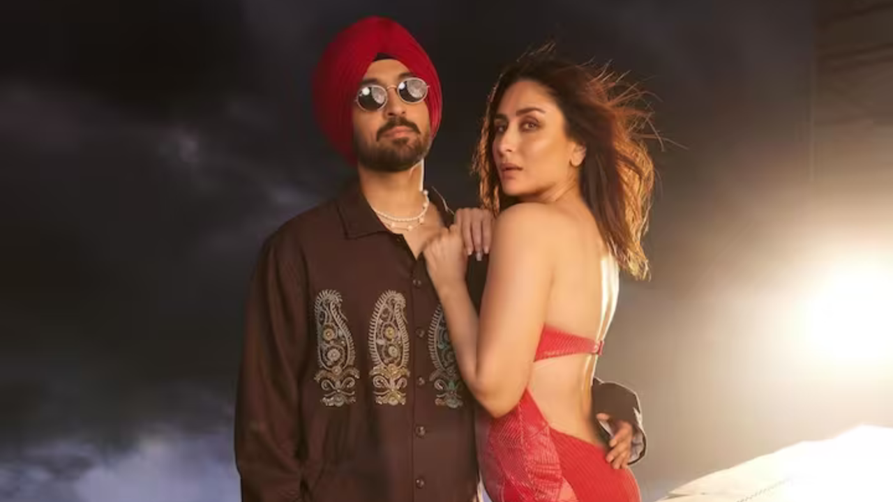 Kareena Kapoor Reacts As Diljit Dosanjh Gives Shoutout To 'Fan Girl Foreva' Kareena Kapoor At Mumbai Concert