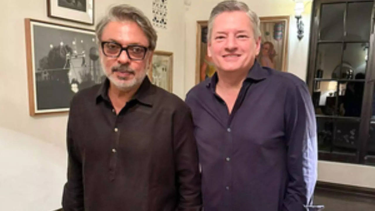 Sanjay Leela Bhansali Joins Netflix Co-CEO Ted  Sandros For Dinner Post Heeramandi Screening In LA, See Viral Pic