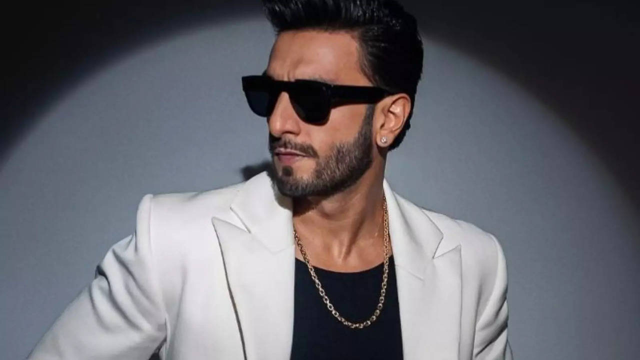 Ranveer Singh To Complete 'Singham Again' Shoot