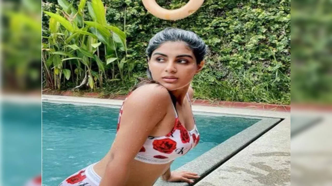 Good times and tan lines Samyuktha Menon bikini photos will make