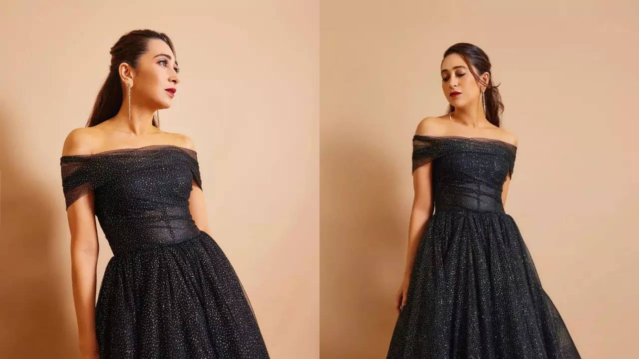 Karisma Kapoor Mesmerises in Butterfly-Inspired Lehenga, Turns Showstopper  at Fashion Show - See Viral Pics