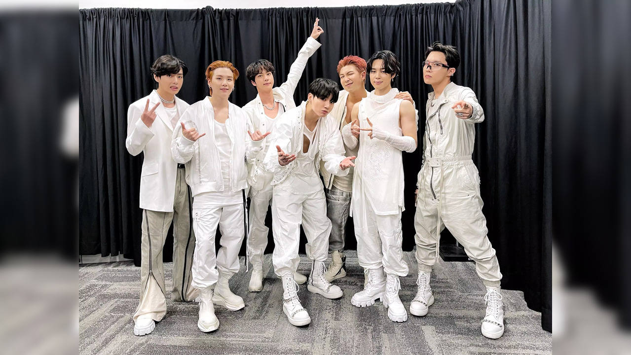 BTS Jungkook wins the International Song of the Year award at the 2023  TikTok Awards Thailand