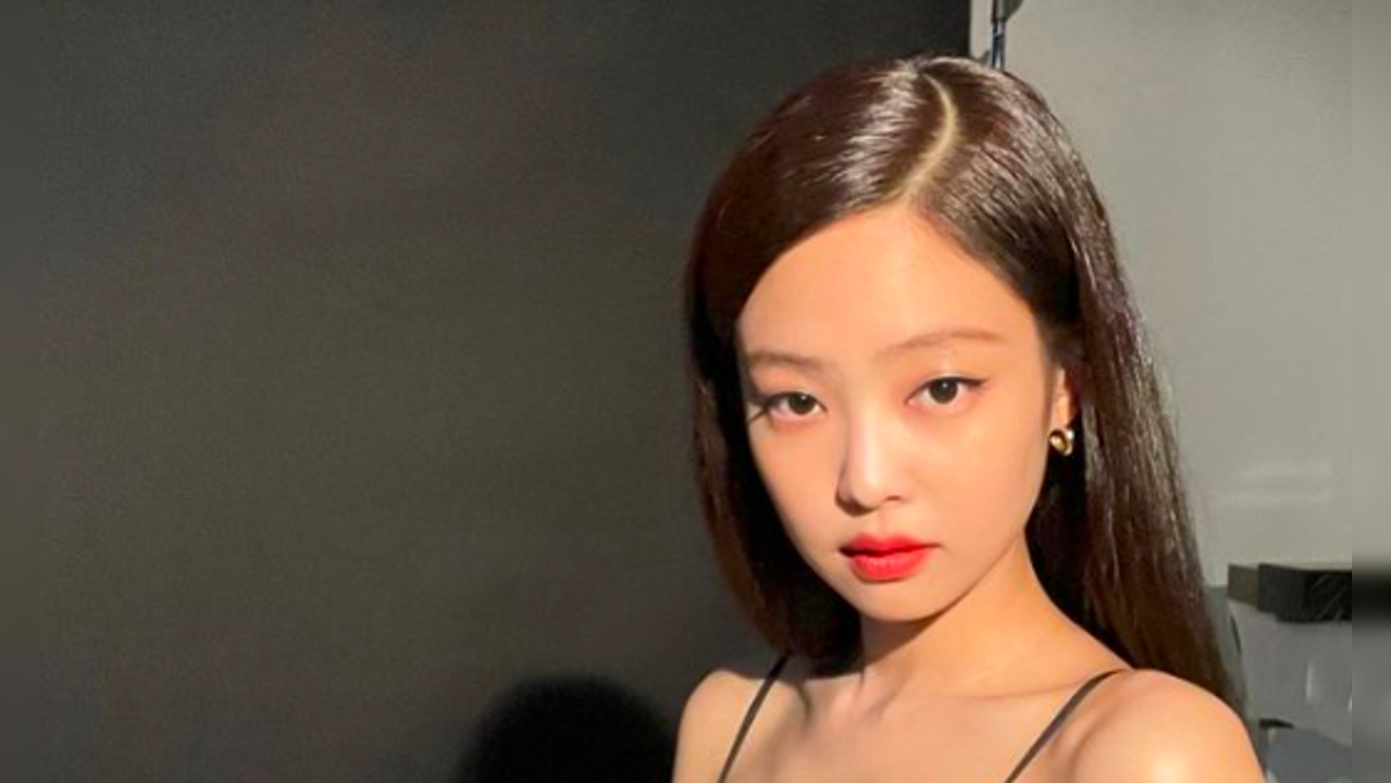 Jennie: Trust BLACKPINK's Jennie to tease you with the coolest earrings ...