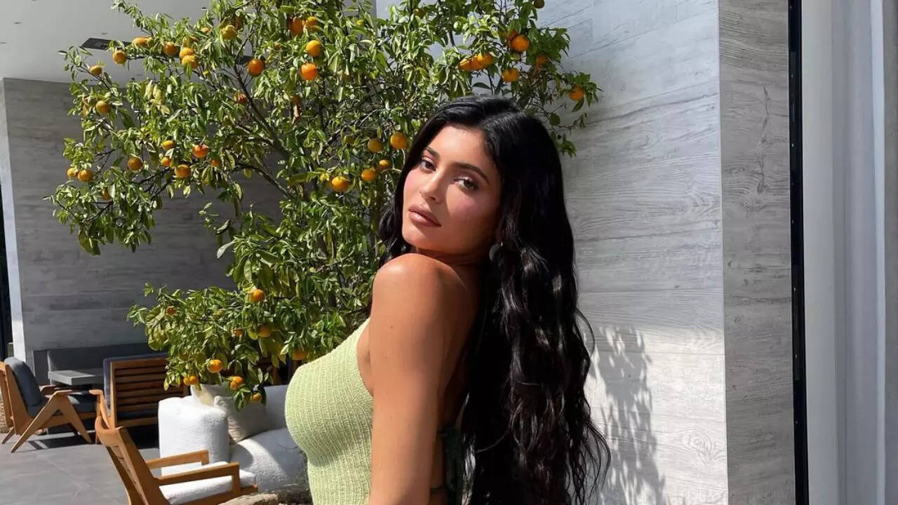 As Kylie Jenner the first female to reach 300 mn Instagram followers, here's a look at