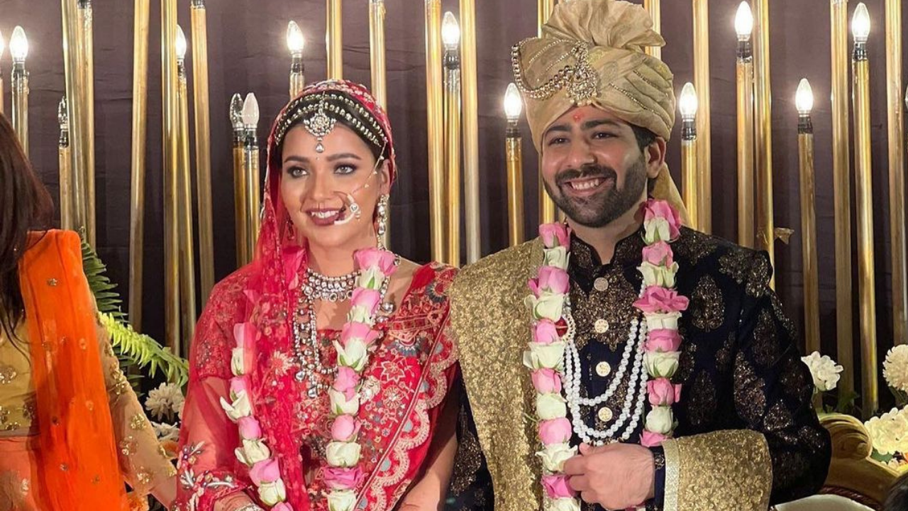 Mansi Srivastava ties the knot