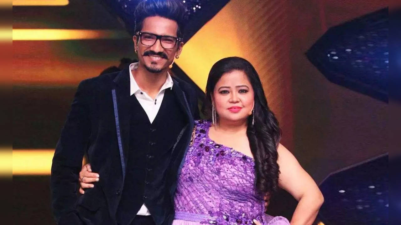 Pregnant Bharti Singh Escapes A Fall On Hunarbaaz Sets Husband Haarsh Limbachiyaa Scolds Her