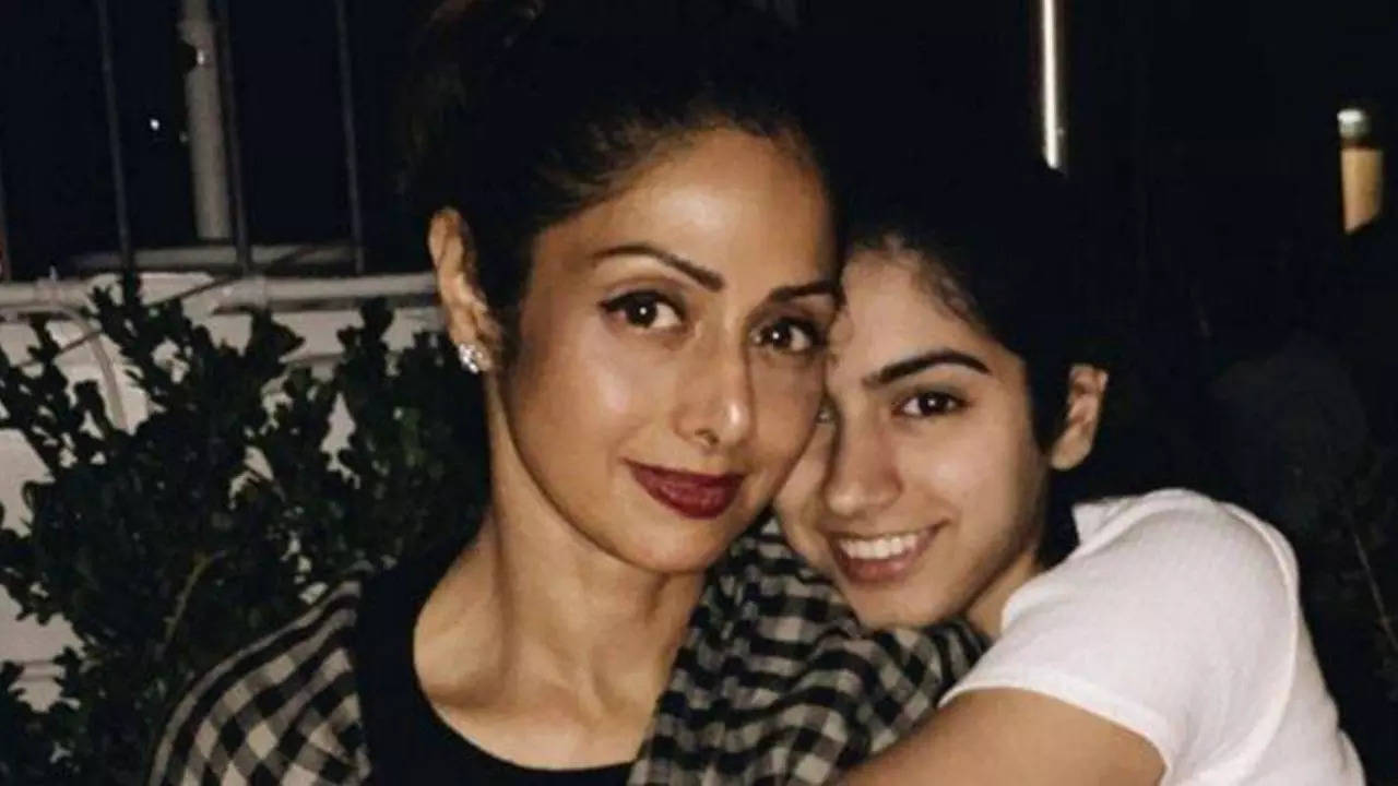 Sridevi - khushi kapoor