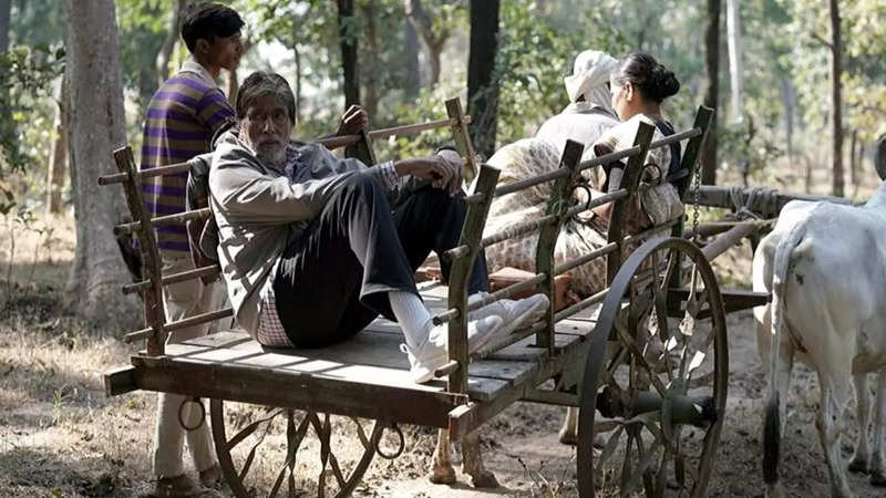 Jhund Movie Review: Amitabh Bachchan's supreme act and Nagraj Manjule's impeccable narrative makes this 'masterpiece' a riveting watch