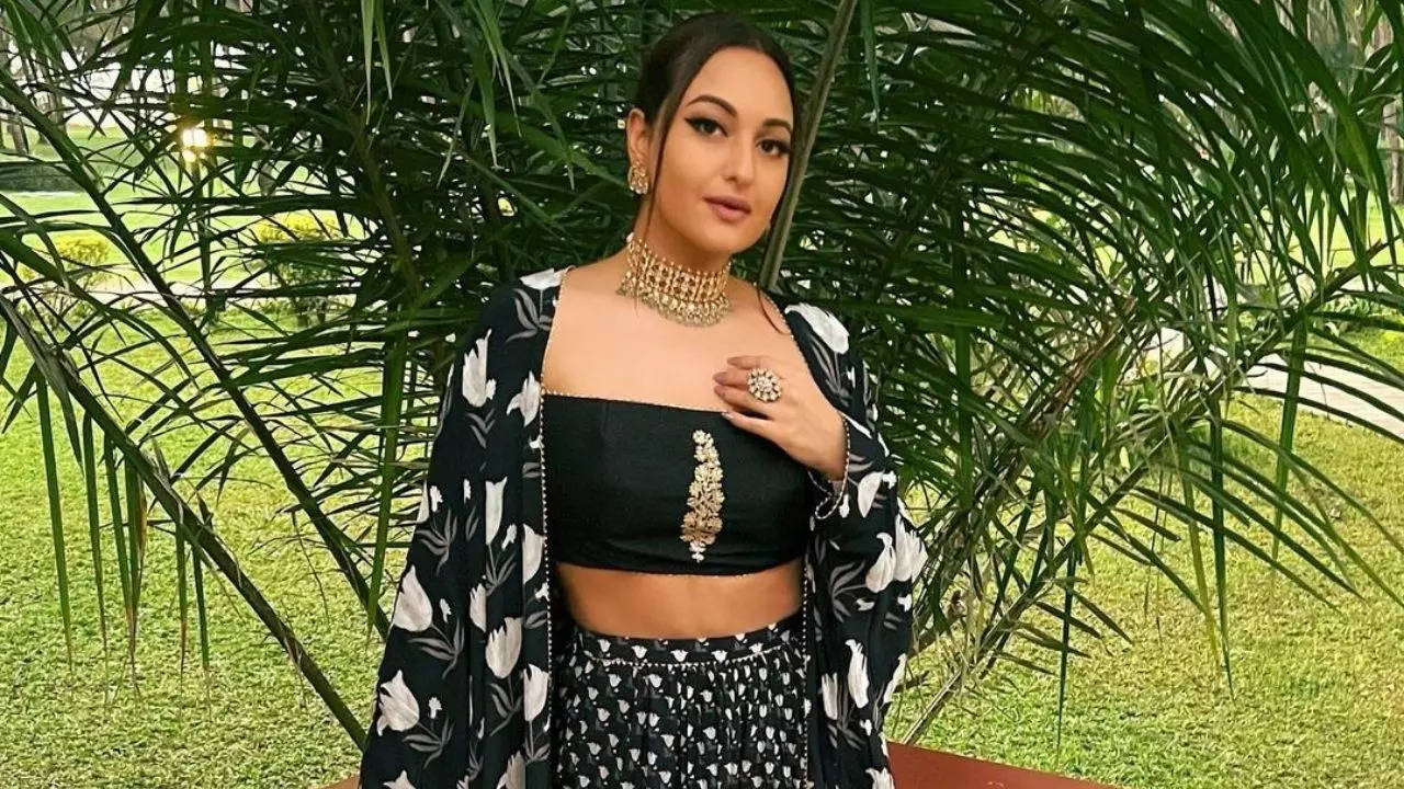 Sonakshi Sinha Reacts To Rumours Of Non Bailable Warrant In Alleged Fraud Case Work Of A Rogue