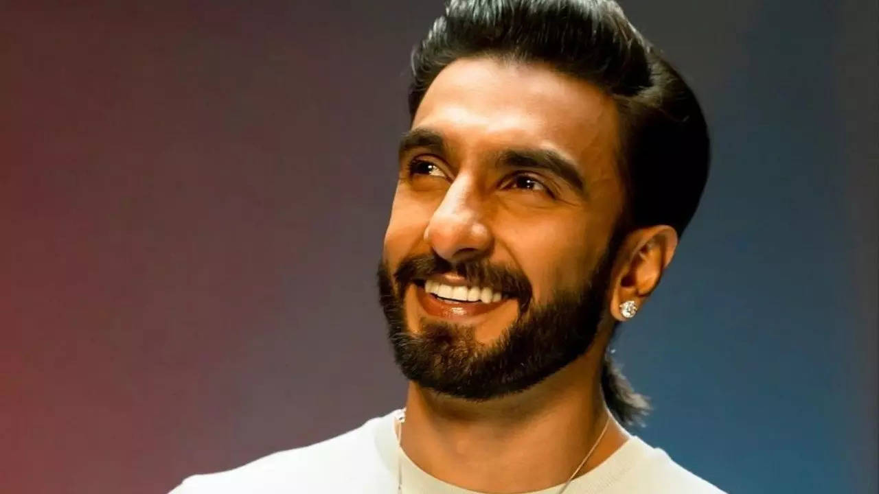 Ranveer Singh's Hilarious 'Gucci Talks' With Paparazzi Send