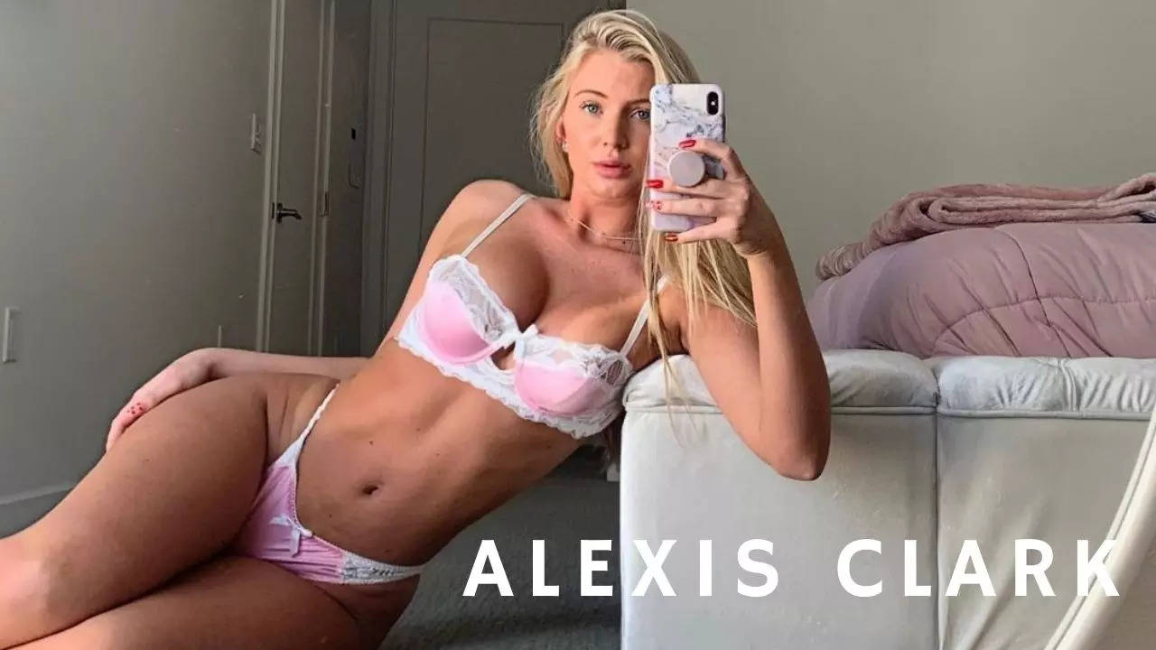 Alexis Clark Sexy