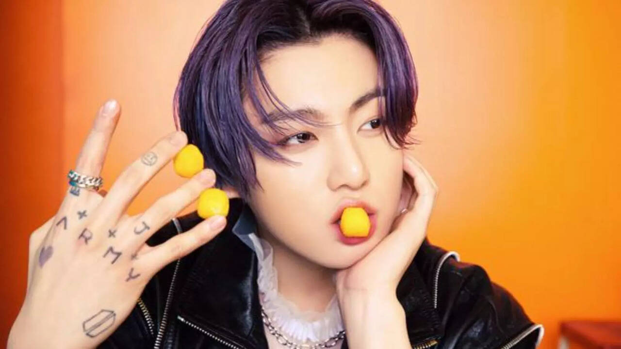 Armys: BTS' Jungkook sends ARMY in a tizzy as a sudden wardrobe ...