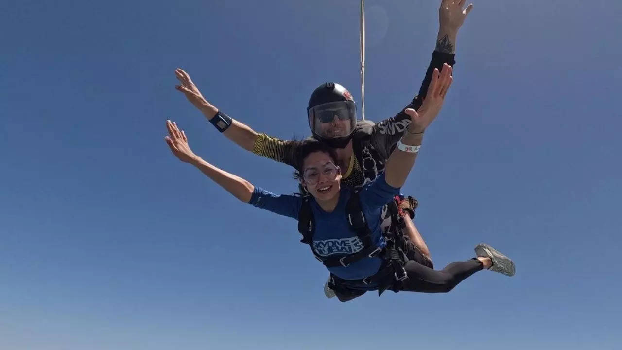 Skydiving Health and Fitness—Stretches for Getting Back to Skydiving