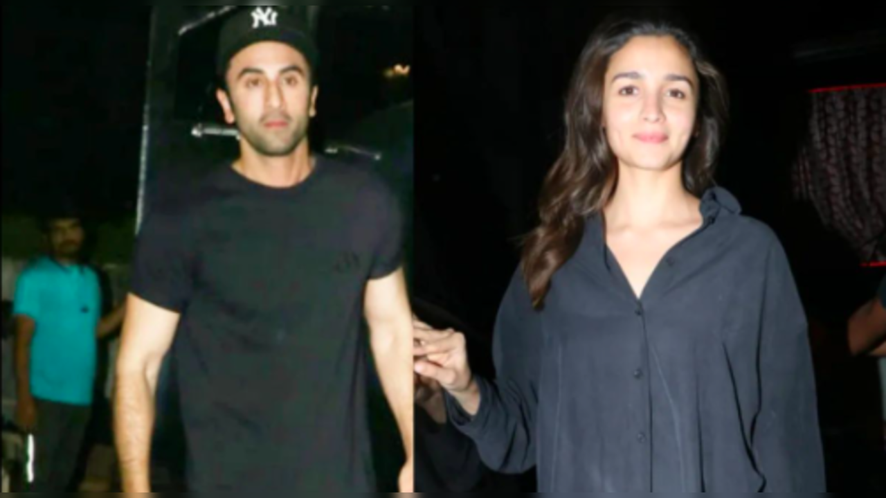 Alia: Ranbir Kapoor and Alia Bhatt twin in black as they are spotted ...
