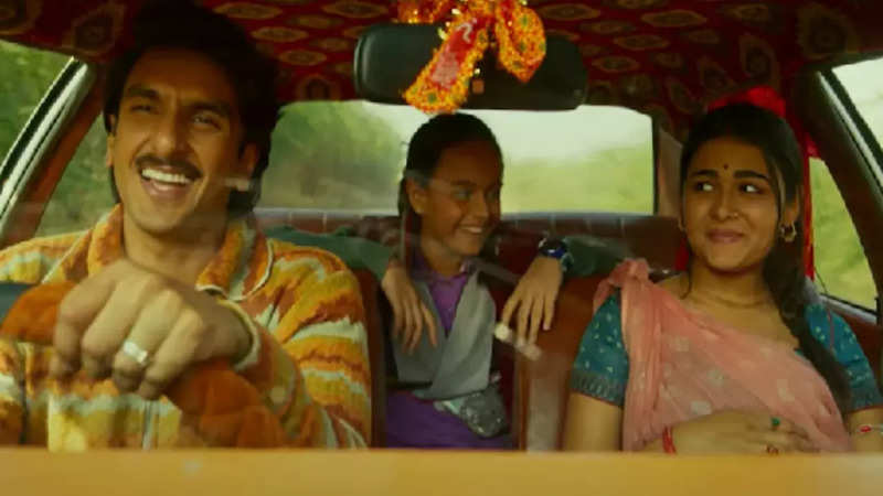 Jayeshbhai Jordaar movie review: Ranveer Singh-starrer social comedy 'ekdum jordaar che!'