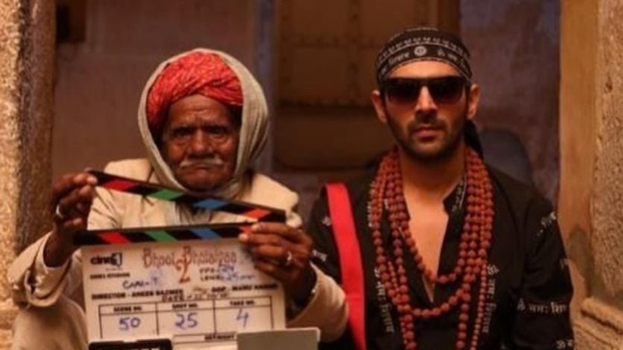 Bhool Bhulaiyaa 2: Kartik Aaryan And Kiara Advani's BTS Pic Comes With A  Hint Of Spook