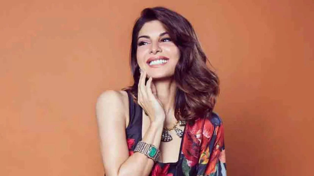 Jacqueline Fernandez comes forward to help distressed Bollywood photographer
