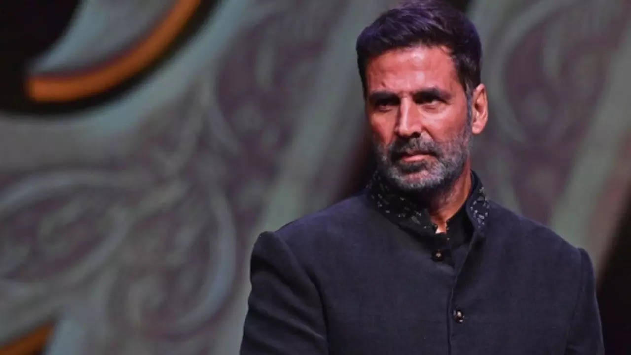 Akshay Kumar gets trolled for saying 'there are only two-three lines about Samrat Prithviraj Chauhan' in history books