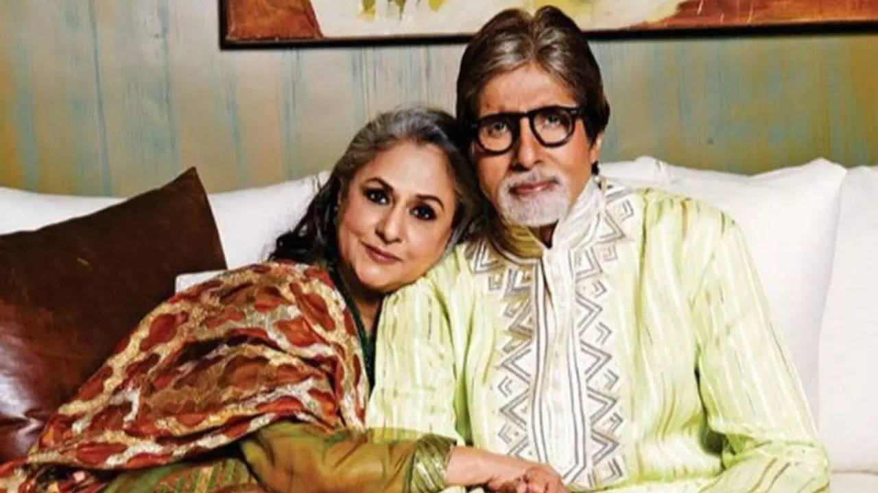 Amitabh Bachchan Shares Unseen Pic From Wedding Ceremony With Jaya ...