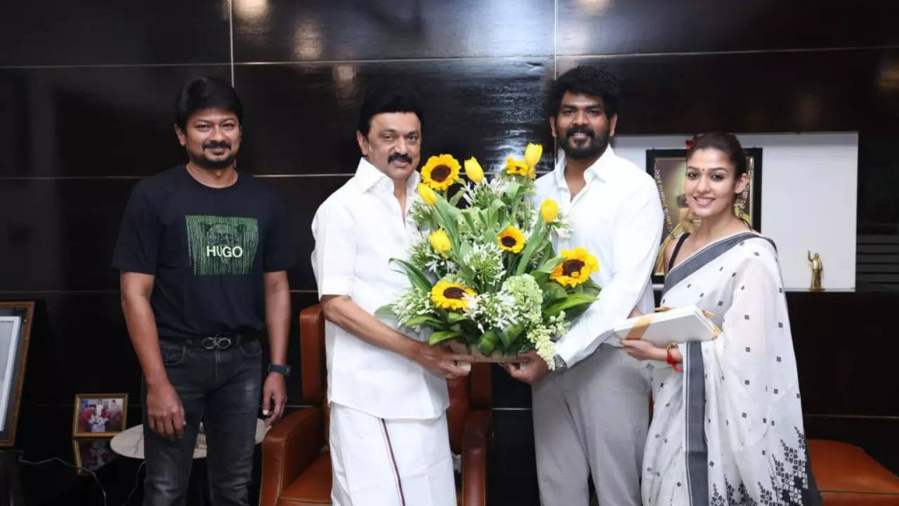 Nayanthara, Vignesh Shivan present invitation to TN CM Stalin ahead of