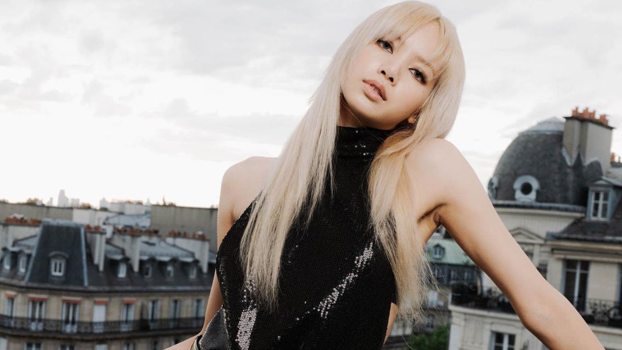 Blackpink's Lisa gushes over her 'sexy' shimmer look at CELINE's runway ...