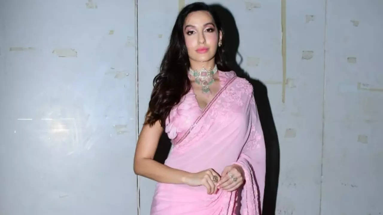 Bollywood Celebrities In Pink Sarees With Stunning Blouses