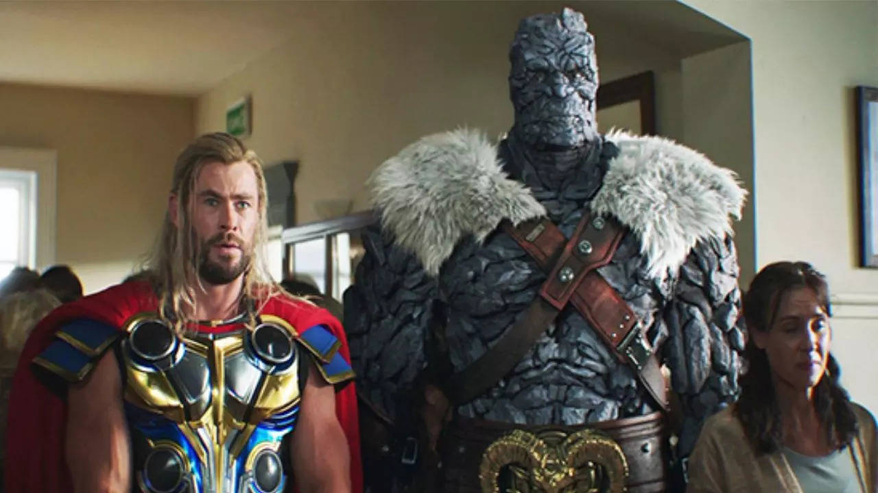 Chris Hemsworth and Taika Waititi interview about Thor: Love and