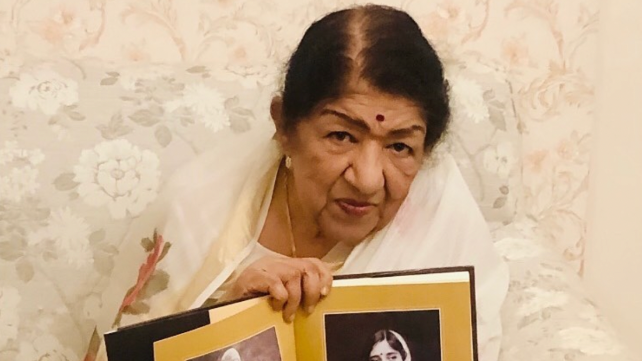 lata-mangeshkar-s-family-to-set-up-old-age-home-for-ageing-artistes