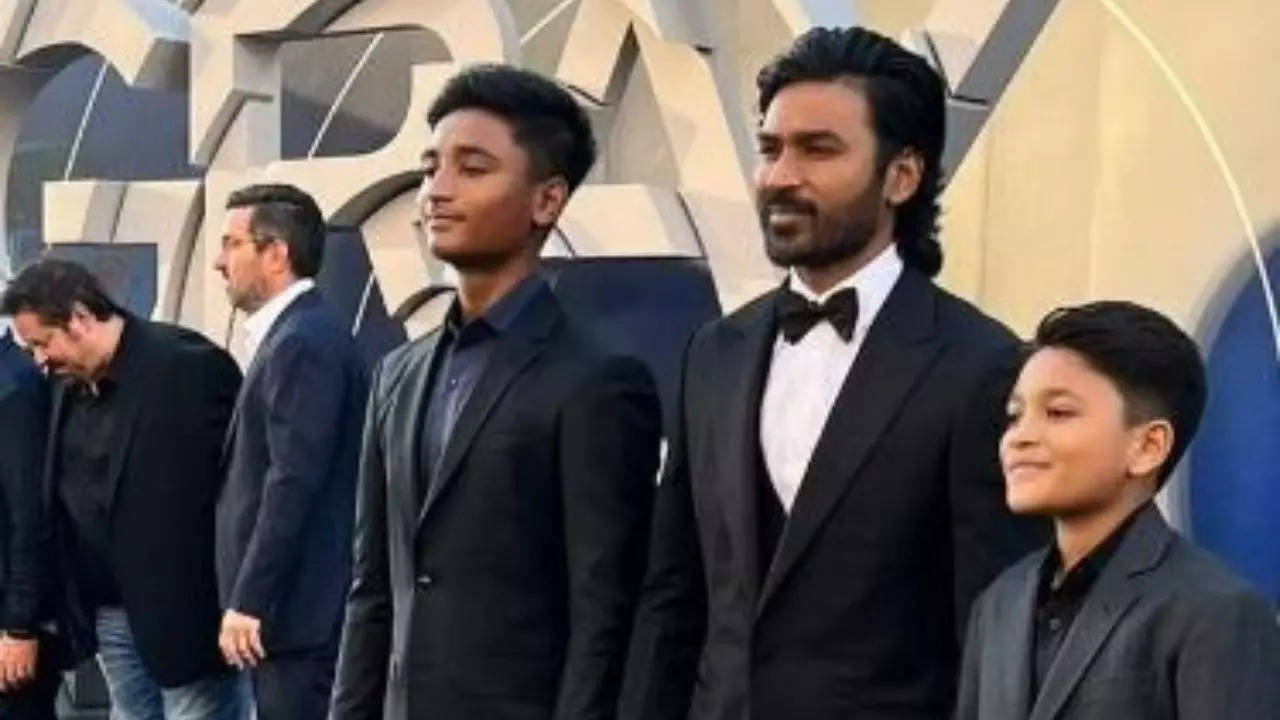 Dhanush with sons