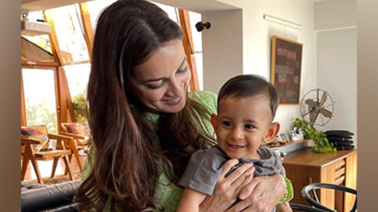 Dia Mirza with her son